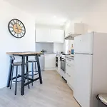 Aux Deux Rives